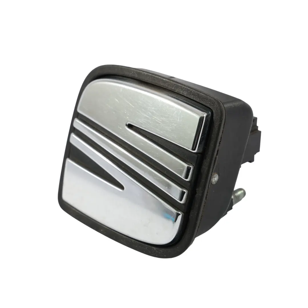 Seat Ibiza 6J Emblema Badge Baule Boot Tailgate Handle Trim - SKU 6J4827565C - Numero di parte 6J4827565C