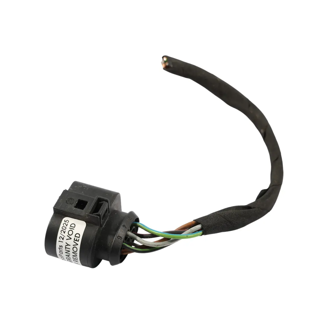 Fanalino Di Coda Presa Di Corrente Posteriore Destra per Seat Ibiza 4 con numero di parte 6J4945096H Seat Ibiza 4 Fanalino Di Coda Presa Di Corrente Posteriore Destra - SKU 6J4945096H-1 - Numero di parte 6J4945096H