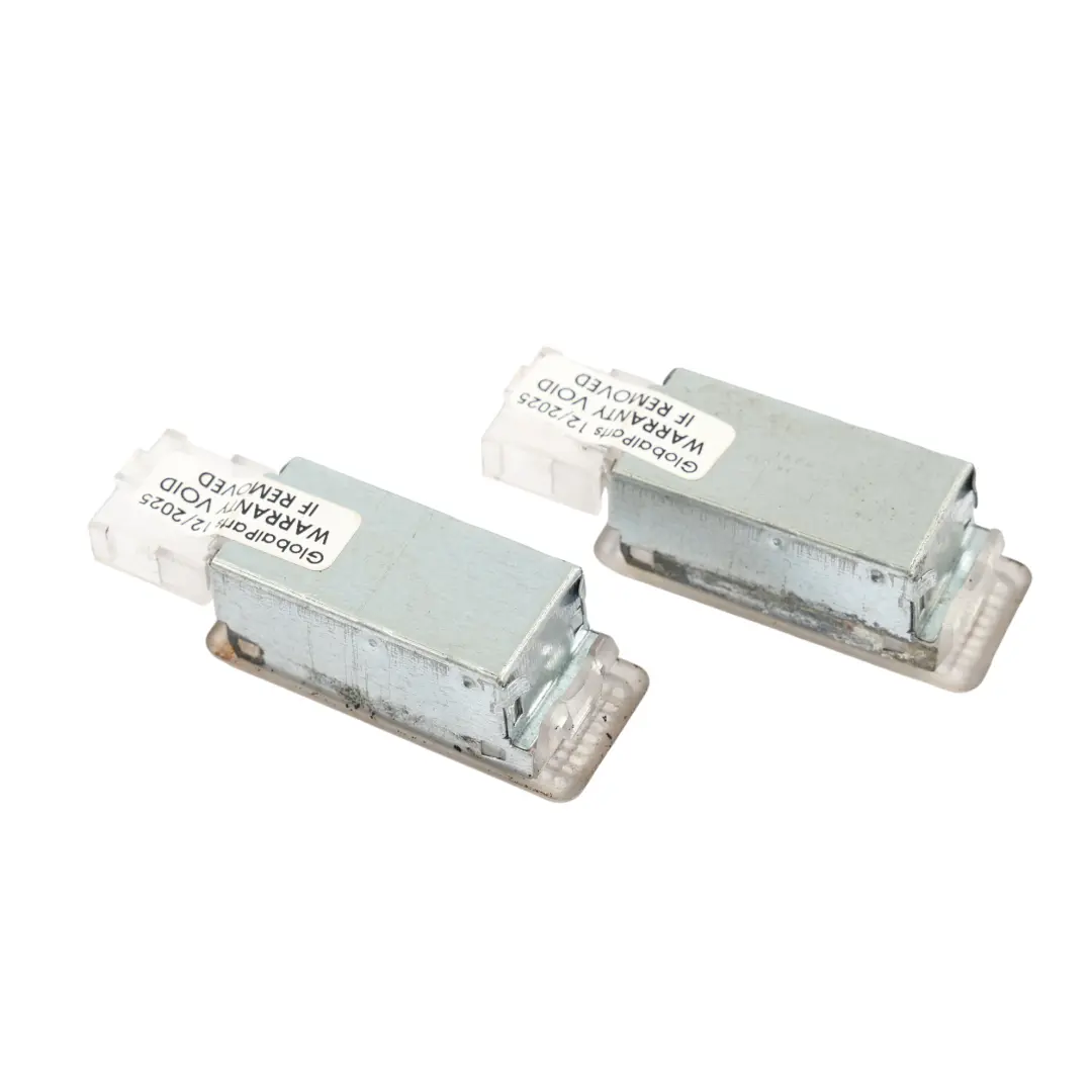 VW Golf Mk5 Audi A3 8P Innenraum Türkarte Höflichkeitsleuchte Tür X2 - SKU 6L0947565-2 - Teilenummer 6L0947565
