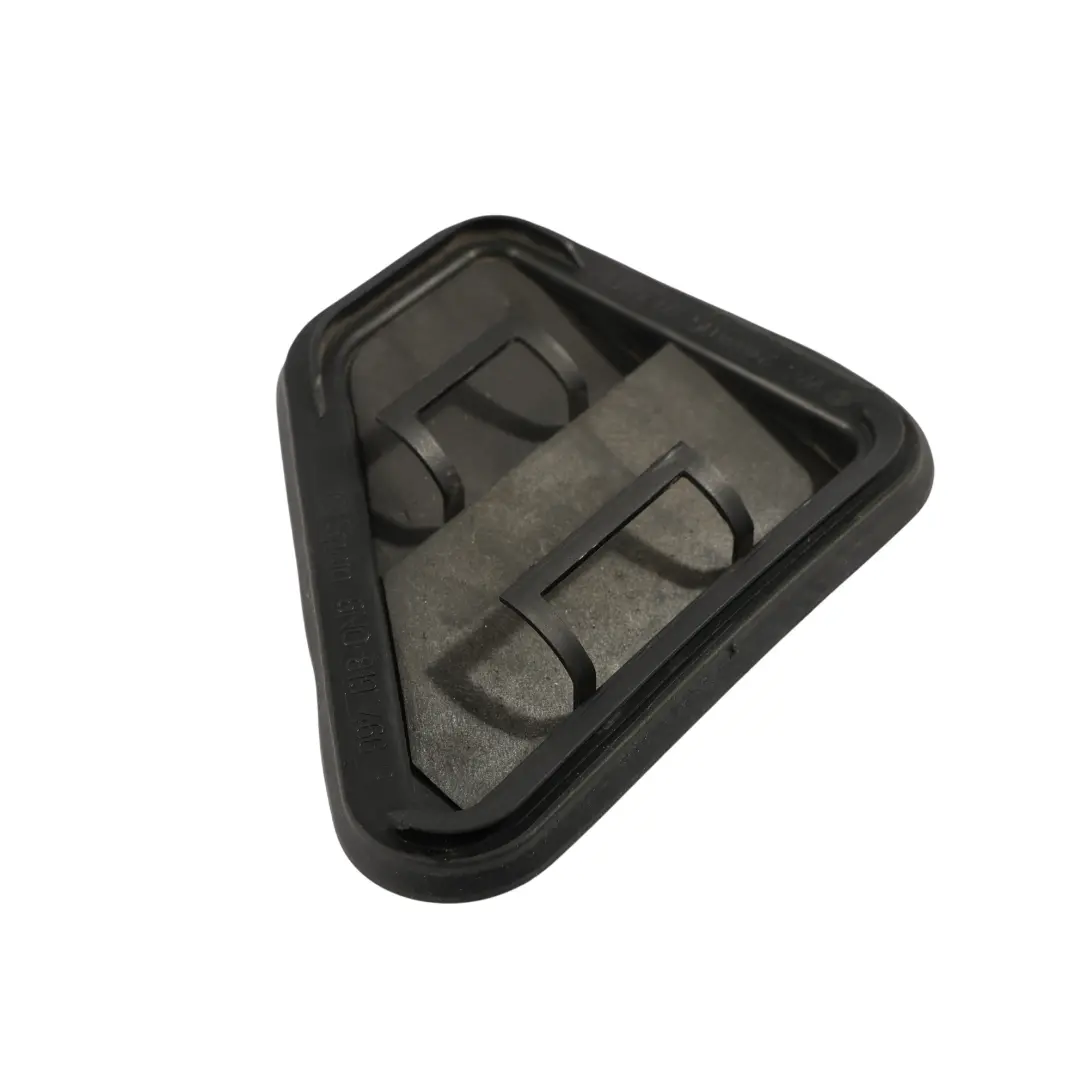 Porsche Boxster 986 Garniture de grille de ventilation arrière - SKU 6N0819466B - Numéro de pièce 6N0819466B