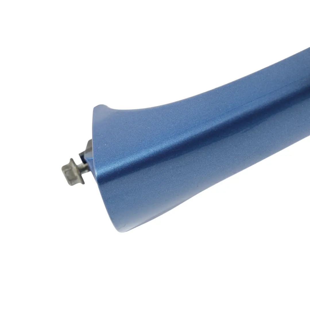 Mango Agarre Cubre Soporte Trasero Derecho Estoril Azul - 335 para BMW X5 E53 con número de pieza 7002312 BMW X5 E53 Mango Agarre Cubre Soporte Trasero Derecho Estoril Azul - 335 - SKU 7002312-EST - Número de pieza 7002312