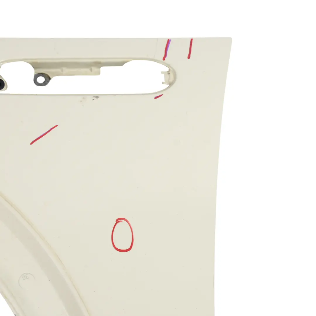 Pannello Laterale Anteriore Sinistro Pepper White - 850 per Mini R50 R52 R53 con numero di parte 7037437 Mini R50 R52 R53 Pannello Laterale Anteriore Sinistro Pepper White - 850 - SKU 7037437-PW - Numero di parte 7037437