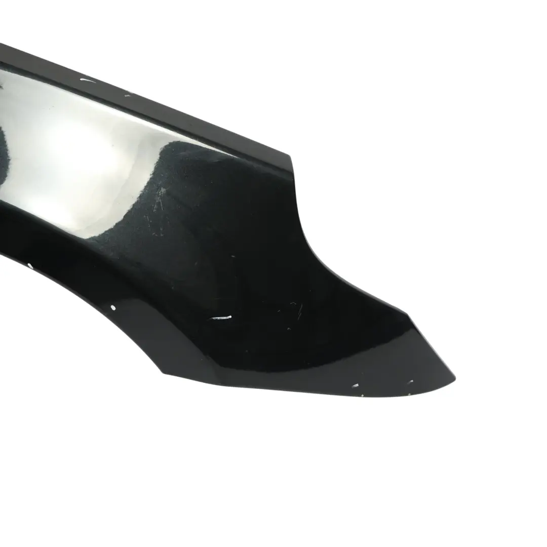 Panneau d'aile avant droit Black Sapphire Metallic Noir - 475 pour BMW E60 à propos du numéro de pièce 7111430 BMW E60 Panneau d'aile avant droit Black Sapphire Metallic Noir - 475 - SKU 7111430-BS4 - Numéro de pièce 7111430