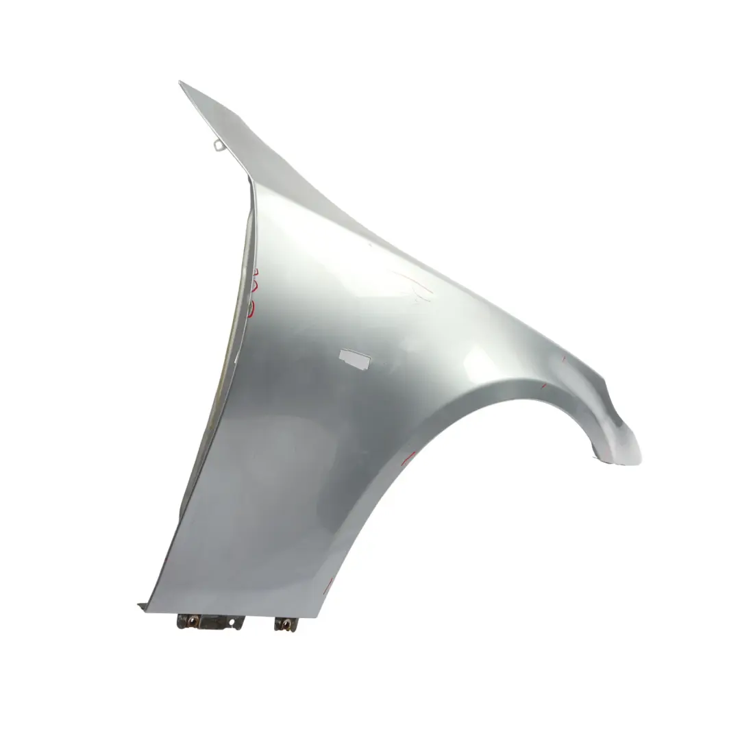 Błotnik Prawy Przedni Silbergrau Szary Metalik - A08 do BMW E60 E61 o numerze 7111430-SBG2 BMW E60 E61 Błotnik Prawy Przedni Silbergrau Szary Metalik - A08 - SKU 7111430-SBG2 - Numer Części 7111430-SBG2