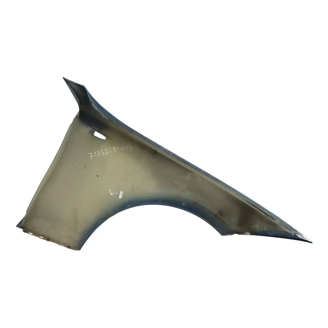 Pannello Laterale Parafango Anteriore Sinistro Sydney Blue - A19 per BMW E81 E87 con numero di parte 7133227 BMW E81 E87 Pannello Laterale Parafango Anteriore Sinistro Sydney Blue - A19 - SKU 7133227-SYD - Numero di parte 7133227