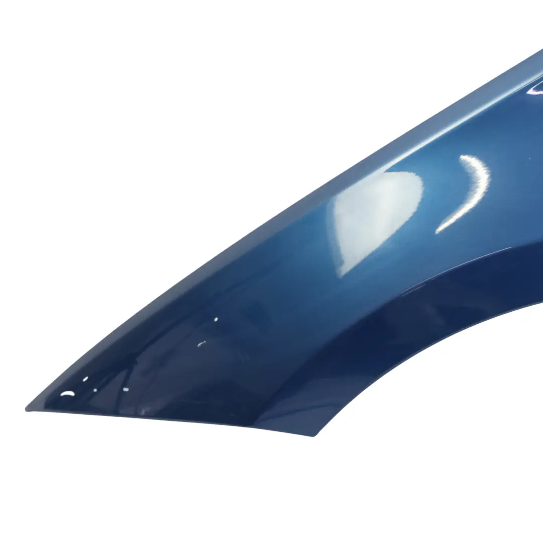Pannello Laterale Parafango Anteriore Sinistro Sydney Blue - A19 per BMW E81 E87 con numero di parte 7133227 BMW E81 E87 Pannello Laterale Parafango Anteriore Sinistro Sydney Blue - A19 - SKU 7133227-SYD - Numero di parte 7133227