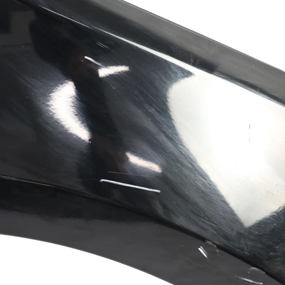 Pannello Laterale Anteriore Destro Parafango Schwarz 2 Nero 668 per BMW E81 E82 E87 con numero di parte 7133228 BMW E81 E82 E87 Pannello Laterale Anteriore Destro Parafango Schwarz 2 Nero 668 - SKU 7133228-SCH2 - Numero di parte 7133228