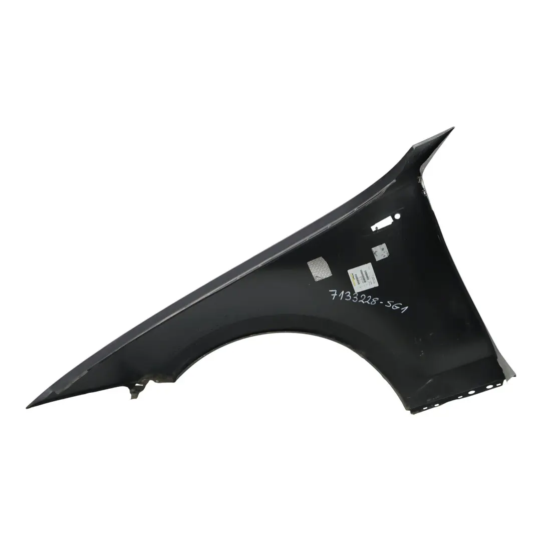 BMW E81 E82 E87 E88 Seitenwand Vorne Rechts Kotflügel Sparkling Graphite A22 - SKU 7133228-SG1 - Teilenummer 7133228