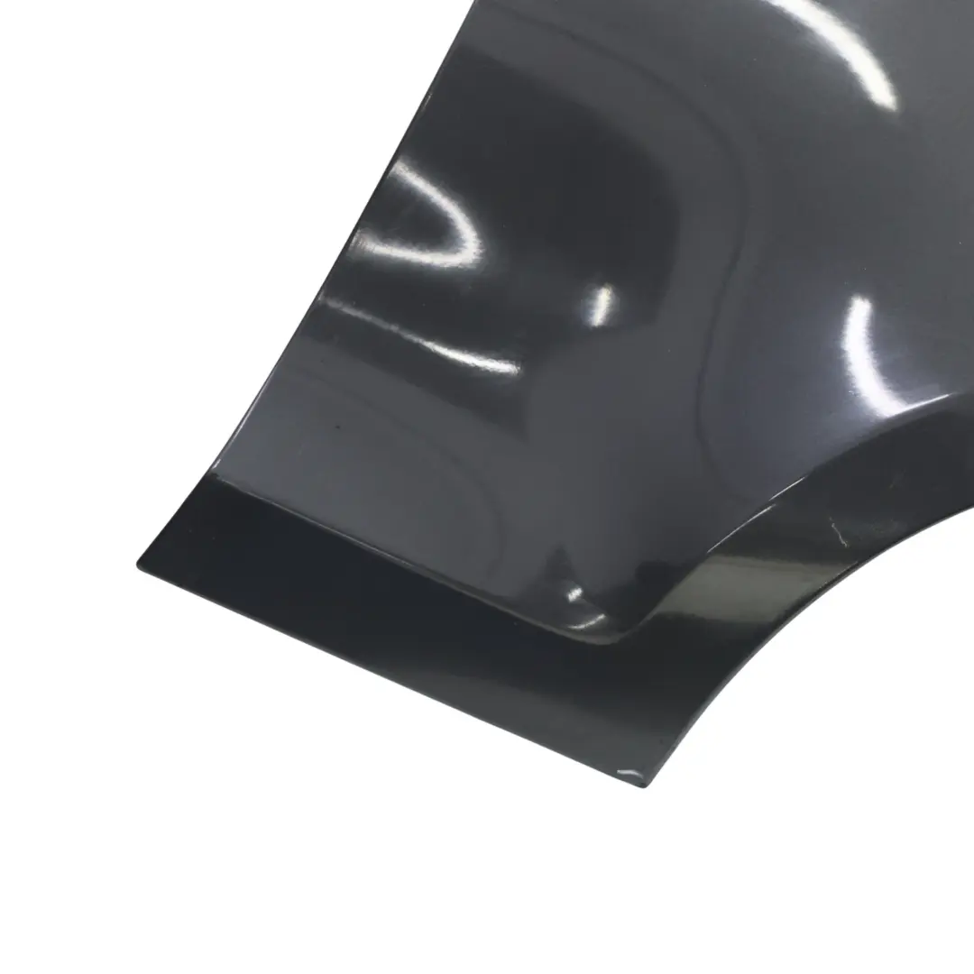 Panel lateral Guardabarros Wing Delantero Derecho Sparkling Graphite A22 para BMW E87 con número de pieza 7133228 BMW E87 Panel lateral Guardabarros Wing Delantero Derecho Sparkling Graphite A22 - SKU 7133228-SG1 - Número de pieza 7133228
