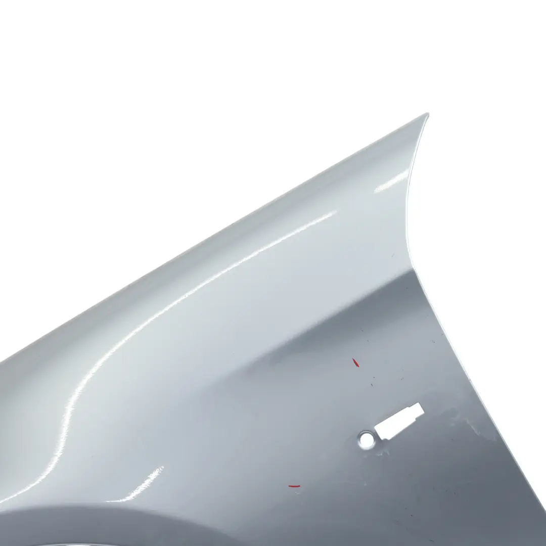 Pannello Laterale Parafango Ala Anteriore Sinistra Bluewater - 896 per BMW E90 E91 con numero di parte 7135679 BMW E90 E91 Pannello Laterale Parafango Ala Anteriore Sinistra Bluewater - 896 - SKU 7135679-WB1 - Numero di parte 7135679