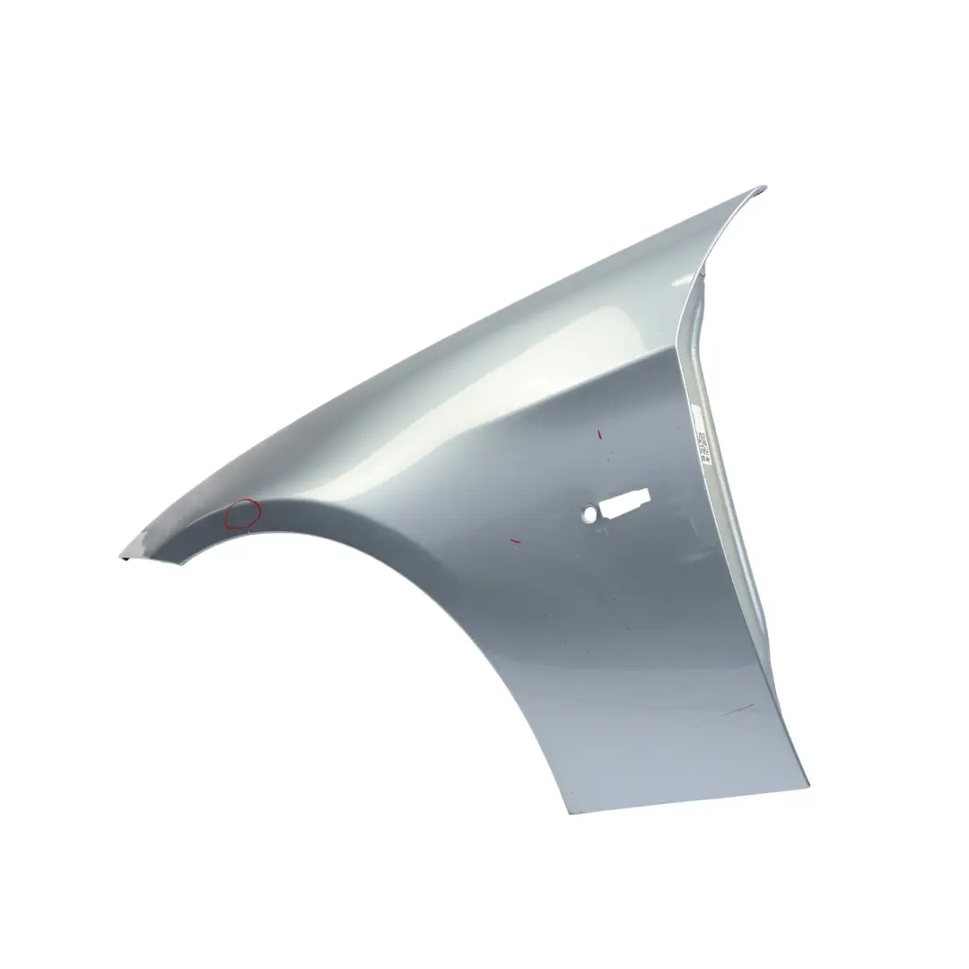 Panel Lateral Guardabarros Aleta Delantera Izquierda Bluewater - 896 para BMW E90 E91 con número de pieza 7135679 BMW E90 E91 Panel Lateral Guardabarros Aleta Delantera Izquierda Bluewater - 896 - SKU 7135679-WB1 - Número de pieza 7135679