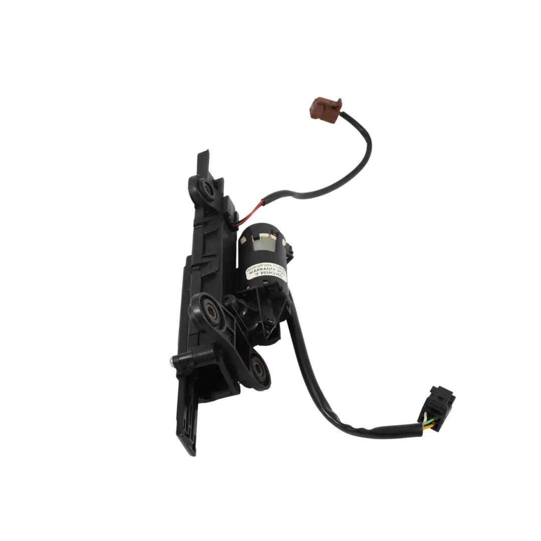 Seatbelt Handover Front Left N/S Seat Belt Hand Over Unit to BMW E92 with Part number 7149307 BMW E92 Seatbelt Handover Front Left N/S Seat Belt Hand Over Unit - SKU 7149307-1 - Part number 7149307