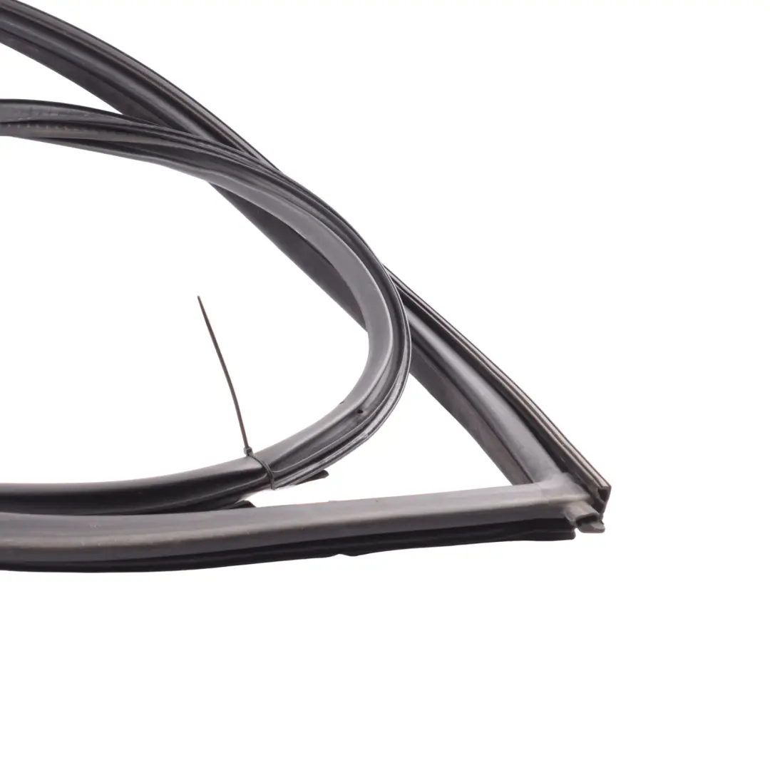 Door Seal Edge Protection Seal Gasket Front Left N/S to BMW E46 with Part number 7161687 BMW E46 Door Seal Edge Protection Seal Gasket Front Left N/S - SKU 7161687 - Part number 7161687