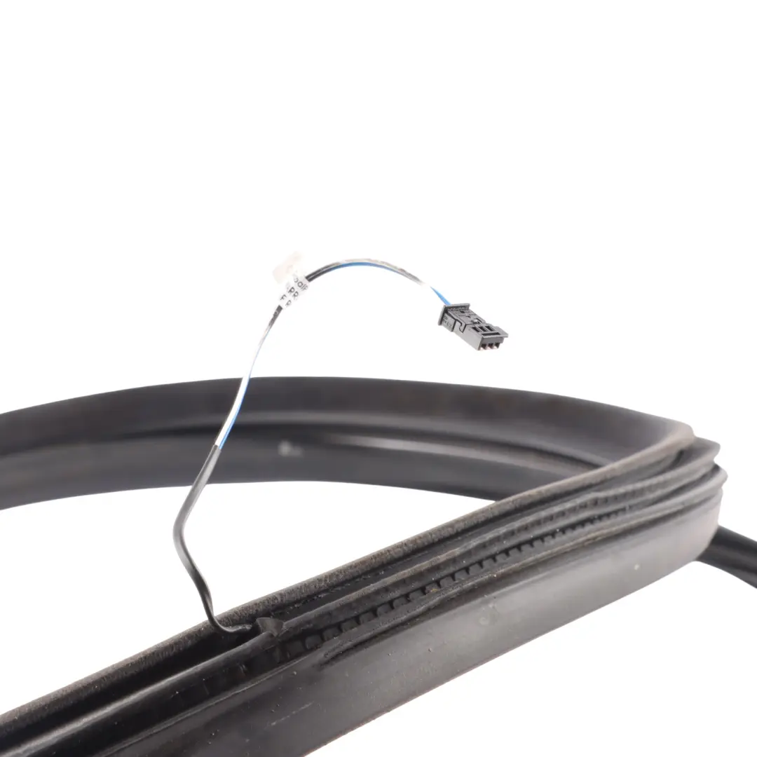 Door Seal Edge Protection Seal Gasket Front Left N/S to BMW E46 with Part number 7161687 BMW E46 Door Seal Edge Protection Seal Gasket Front Left N/S - SKU 7161687 - Part number 7161687