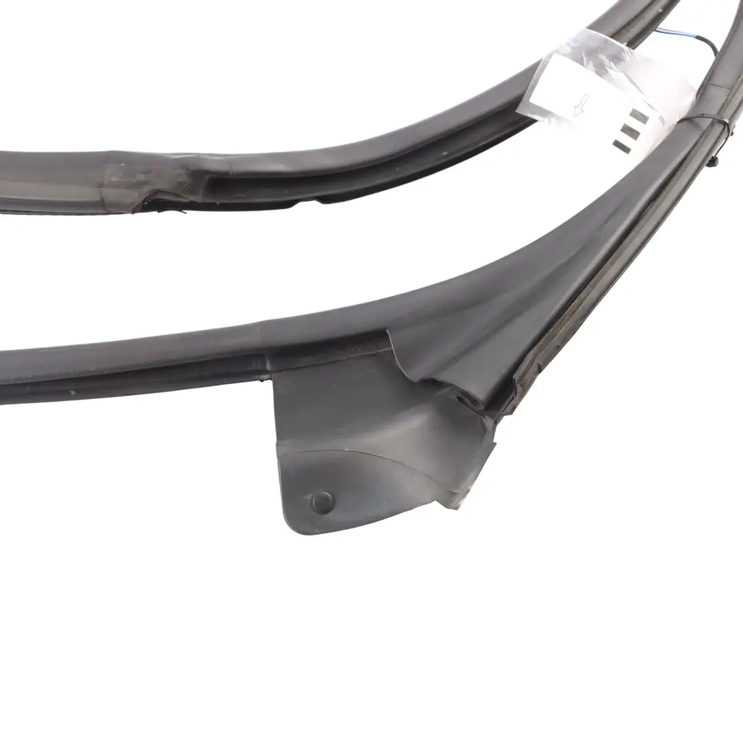 BMW E46 Door Seal Edge Protection Seal Gasket Front Right N/S - SKU 7161688 - Part number 7161688