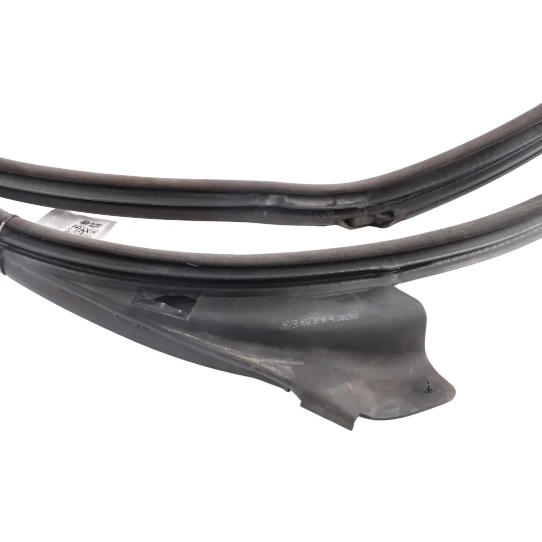 BMW E46 Door Seal Edge Protection Seal Gasket Front Right O/S - SKU 7161688 - Part number 7161688