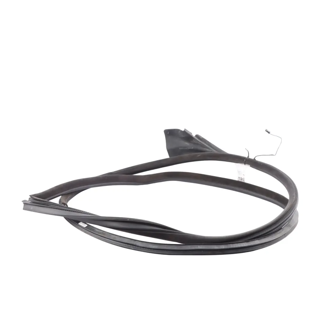 Door Seal Edge Protection Seal Gasket Front Right O/S to BMW E46 with Part number 7161688 BMW E46 Door Seal Edge Protection Seal Gasket Front Right O/S - SKU 7161688 - Part number 7161688