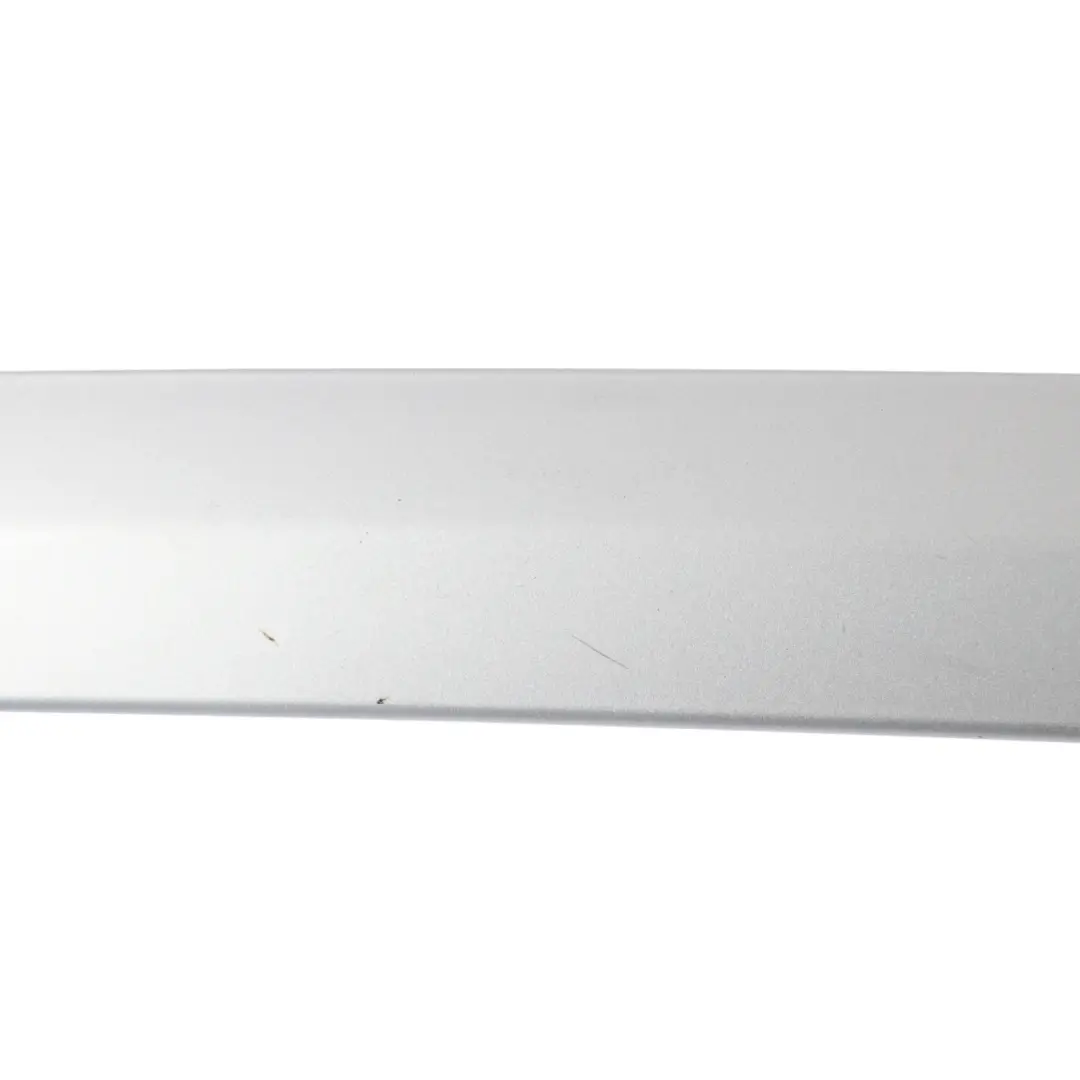 Destra Modanatura Top Pieghevole Copertura Cerniera Titan Silver 354 per BMW E93 F33 con numero di parte 7184048 BMW E93 F33 Destra Modanatura Top Pieghevole Copertura Cerniera Titan Silver 354 - SKU 7184048-TS - Numero di parte 7184048