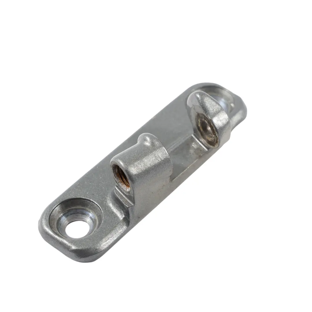 Charnière Supérieure Porte Arrière Gauche Gris Sidéral - A52 pour BMW F01 F02 F04 à propos du numéro de pièce 7203987 BMW F01 F02 F04 Charnière Supérieure Porte Arrière Gauche Gris Sidéral - A52 - SKU 7203987-SCG1 - Numéro de pièce 7203987