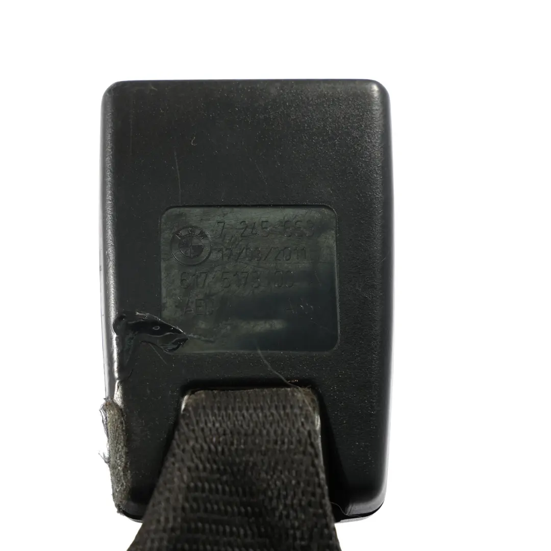 BMW E87 E90 E91 Hebilla cinturon inferior del asiento trasero derecho - SKU 7245663 - Número de pieza 72117245663