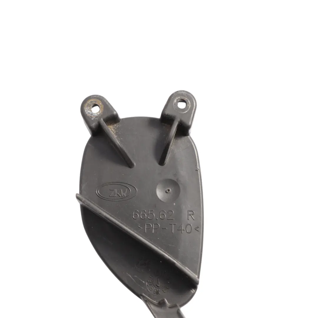 Headlight Covering Cap Bulb Cover Right O/S to BMW E90 E91 LCI Xenon with Part number 7245818 BMW E90 E91 LCI Xenon Headlight Covering Cap Bulb Cover Right O/S - SKU 7245818 - Part number 7245818