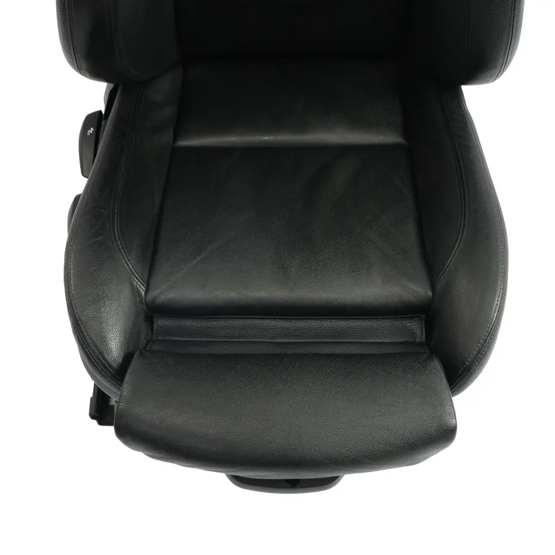 Siège Avant Sport Droit Intérieur Chauffant Cuir Noir Dakota pour BMW E90 E91 LCI à propos du numéro de pièce 7246858 BMW E90 E91 LCI Siège Avant Sport Droit Intérieur Chauffant Cuir Noir Dakota - SKU 7246858-4 - Numéro de pièce 7246858