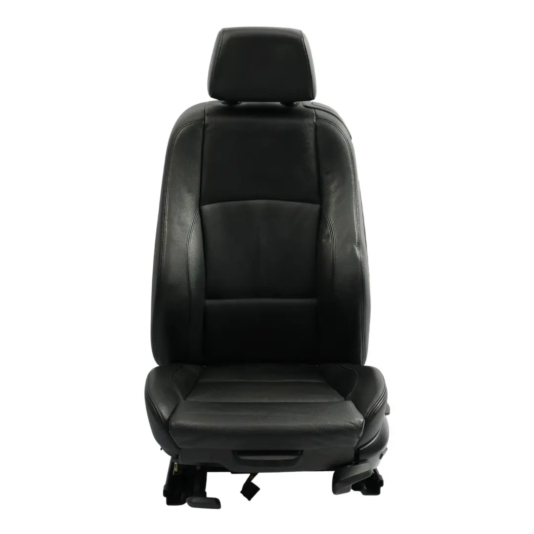 Asiento Delantero M Sport Calefactable Boston Cuero Negro Izquierdo para BMW E81 E82 con número de pieza 7247319 BMW E81 E82 Asiento Delantero M Sport Calefactable Boston Cuero Negro Izquierdo - SKU 7247319-4 - Número de pieza 7247319