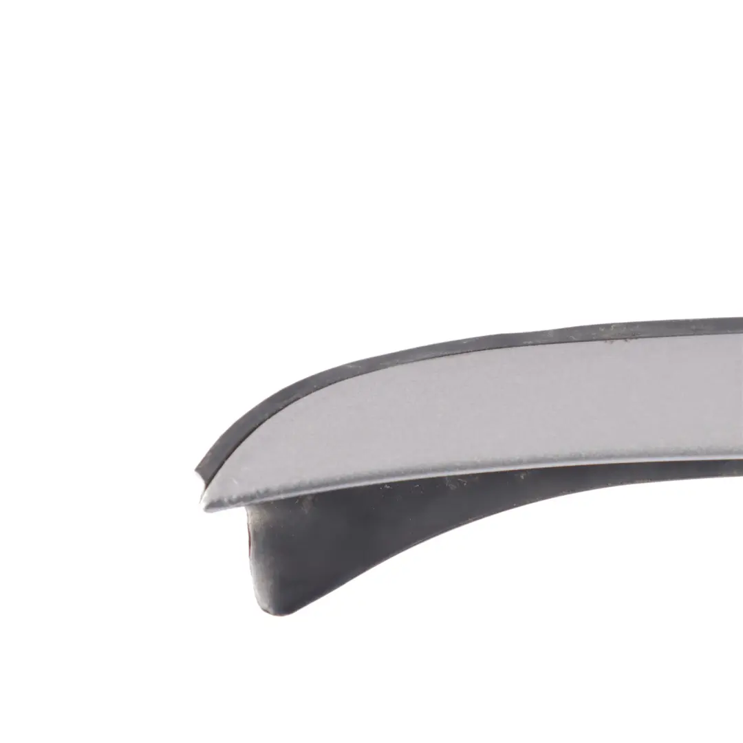 Modanatura Parabrezza Anteriore Destra Grigio Space - A52 per BMW X5 E70 con numero di parte 7250396 BMW X5 E70 Modanatura Parabrezza Anteriore Destra Grigio Space - A52 - SKU 7250396-SCG - Numero di parte 7250396