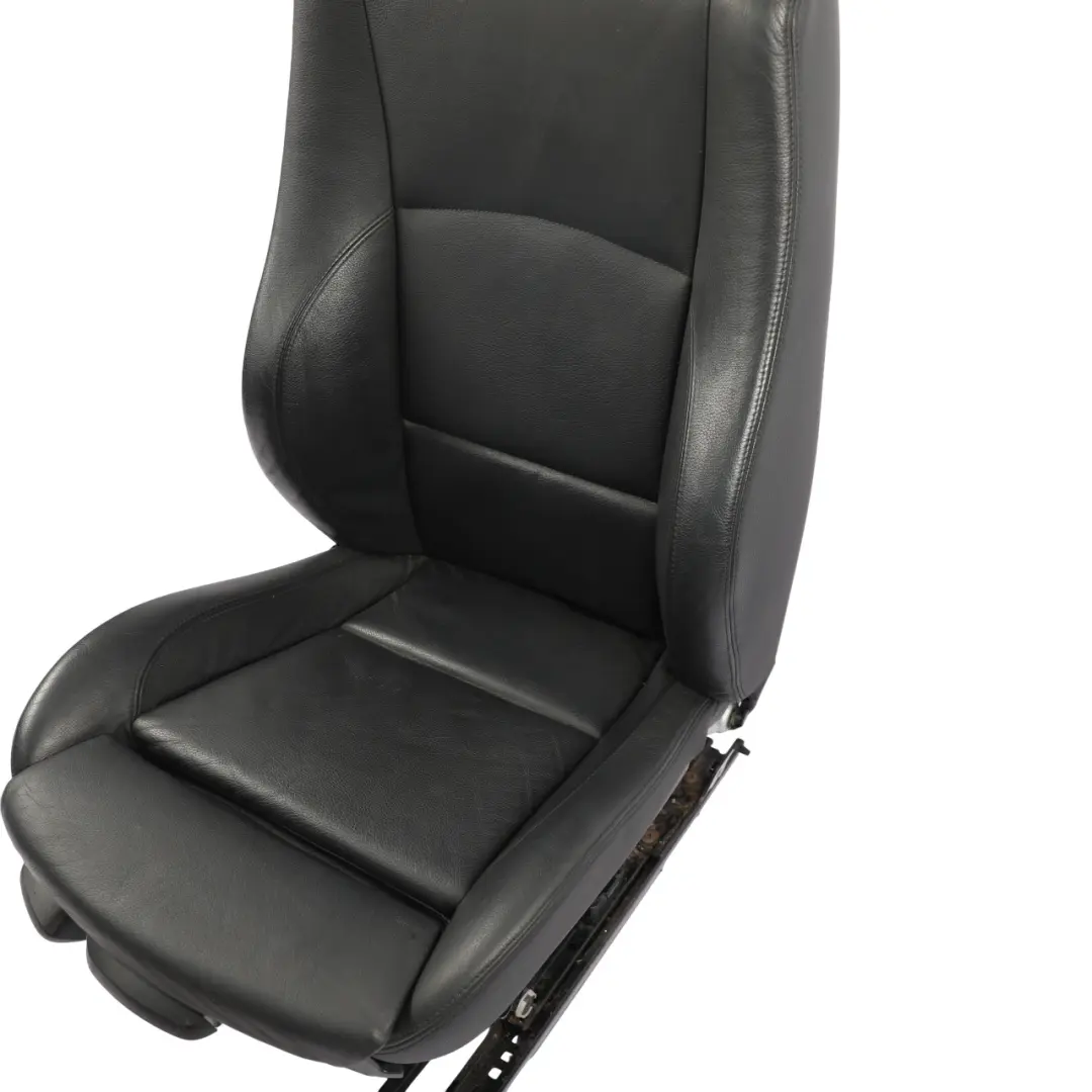 BMW E87 Fotel Prawy Sportowy Podgrzewany Czarna Skóra - SKU 7251068-1 - Numer Części 7251068