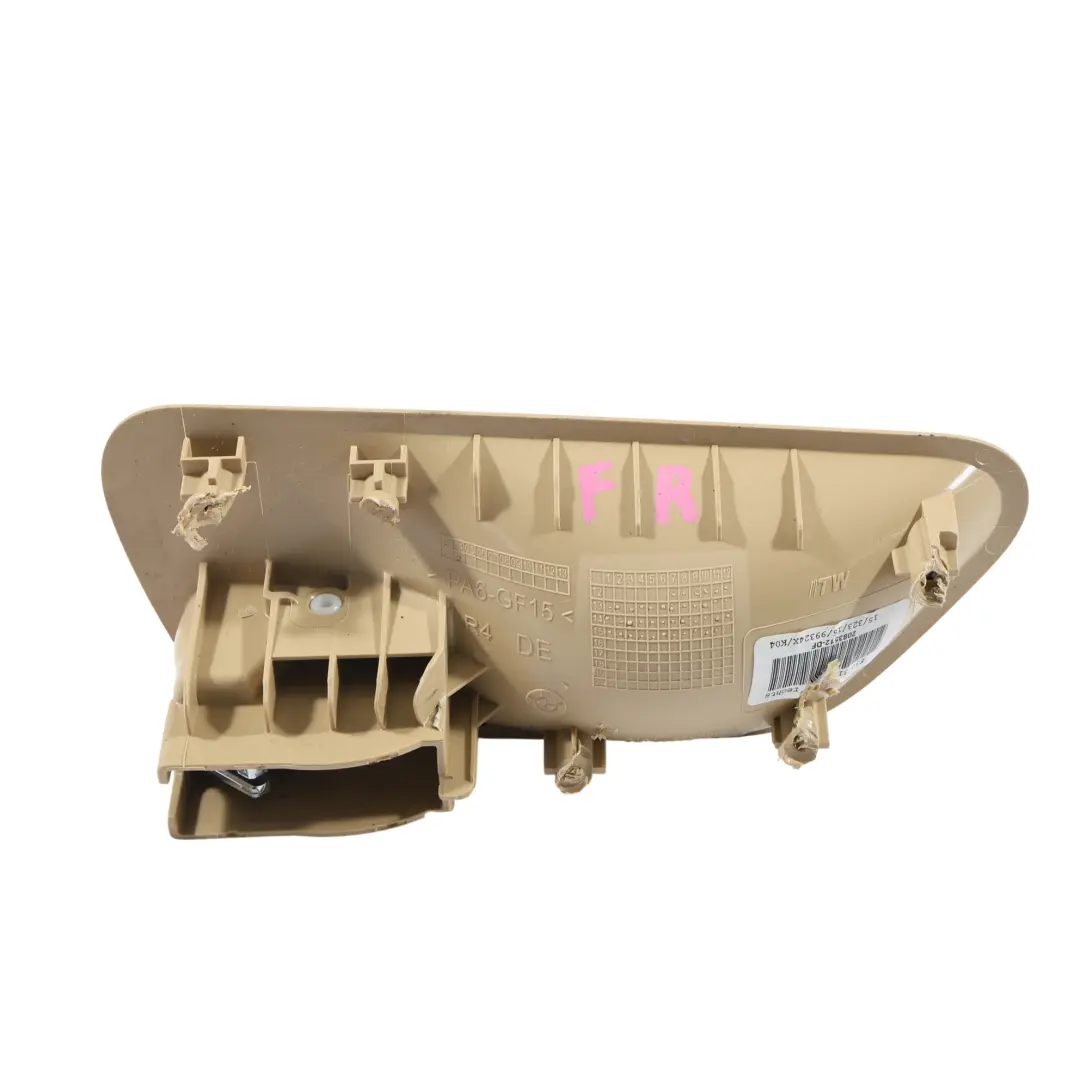 Maniglia Della Porta Maniglia Interna Destra Venetobeige per BMW F30 F31 F32 con numero di parte 7260090 BMW F30 F31 F32 Maniglia Della Porta Maniglia Interna Destra Venetobeige - SKU 7260090 - Numero di parte 7260090