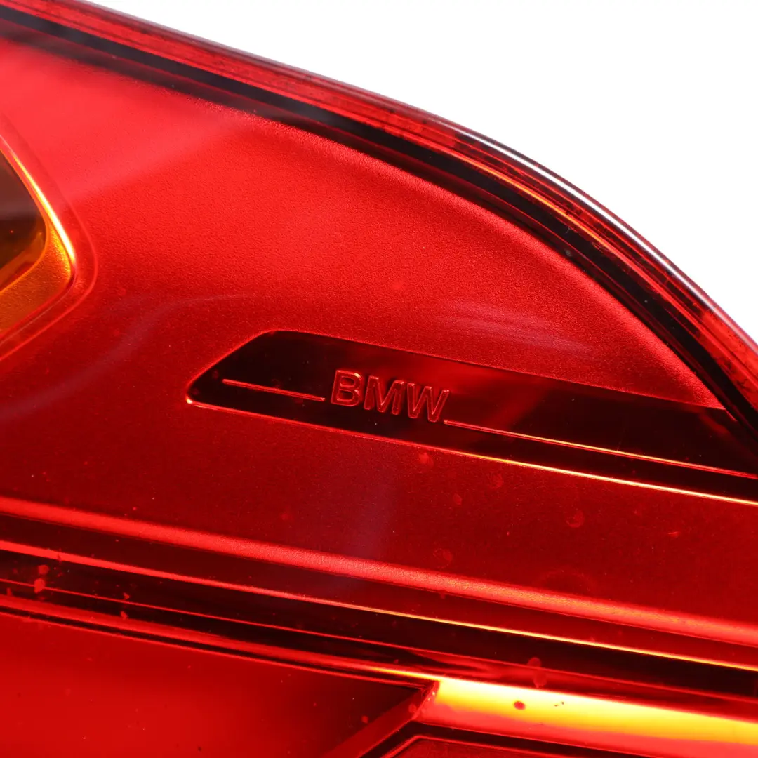 Light In The Side Panel Right O/S Lamp to BMW F32 F33 F36 F82 M4 Rear with Part number 7296098 BMW F32 F33 F36 F82 M4 Rear Light In The Side Panel Right O/S Lamp - SKU 7296098-4 - Part number 7296098