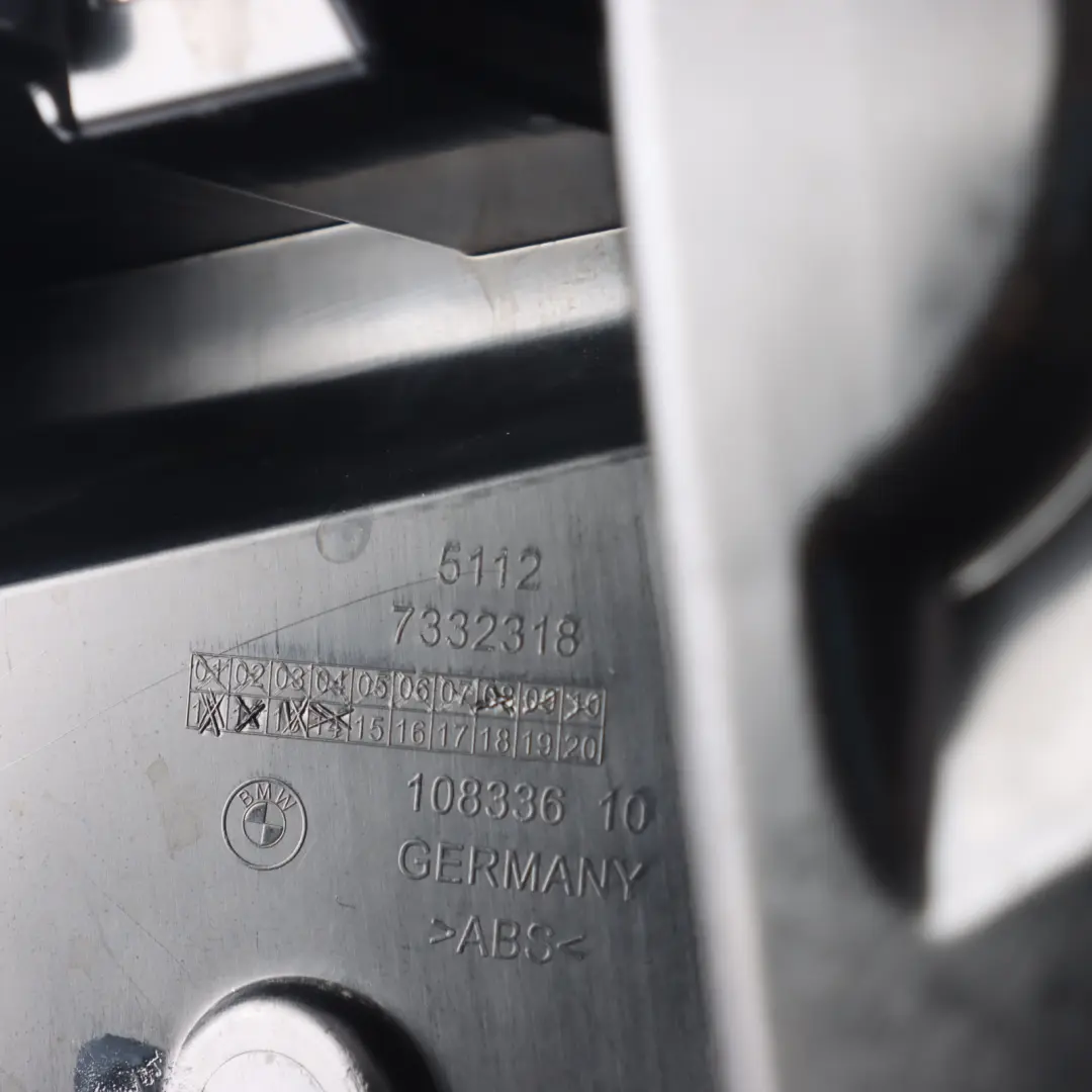 Hintere Stoßstange Halterung Halter Rechts für BMW X1 F48 mit Teilenummer 7332318 BMW X1 F48 Hintere Stoßstange Halterung Halter Rechts - SKU 7332318 - Teilenummer 7332318