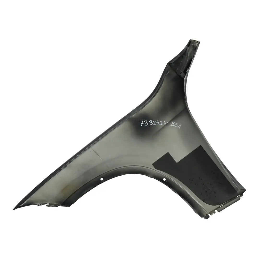 Panel Lateral Guardabarros delantero derecho Black Sapphire - 475 para BMW X1 E84 con número de pieza 7332424 BMW X1 E84 Panel Lateral Guardabarros delantero derecho Black Sapphire - 475 - SKU 7332424-BS1 - Número de pieza 7332424