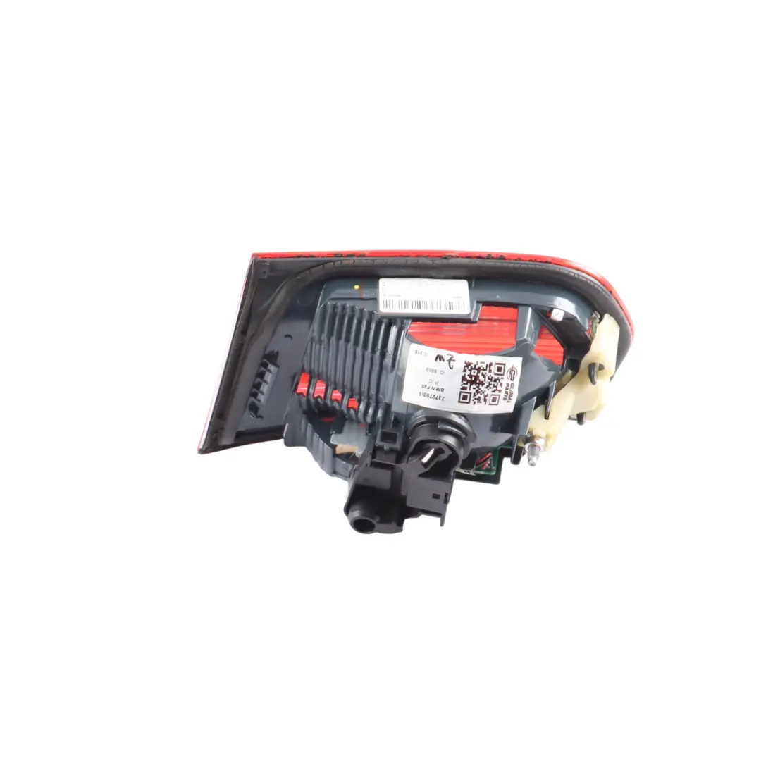 Feu De Coffre Arrière Gauche BMW F30 F31 F80 M3 pour à propos du numéro de pièce 7372793 Feu De Coffre Arrière Gauche BMW F30 F31 F80 M3 - SKU 7372793-1 - Numéro de pièce 7372793