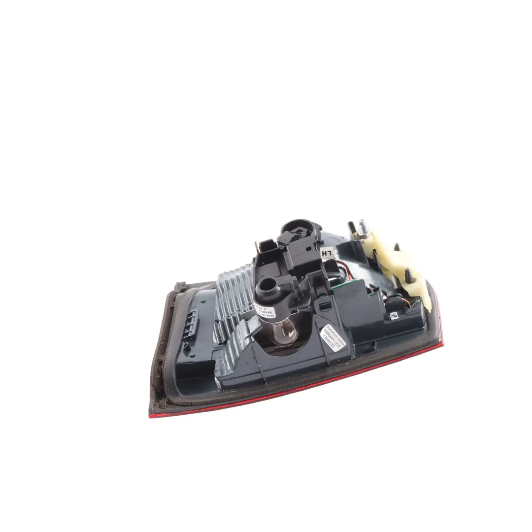 Feu De Coffre Arrière Gauche BMW F30 F31 F80 M3 pour à propos du numéro de pièce 7372793 Feu De Coffre Arrière Gauche BMW F30 F31 F80 M3 - SKU 7372793-1 - Numéro de pièce 7372793