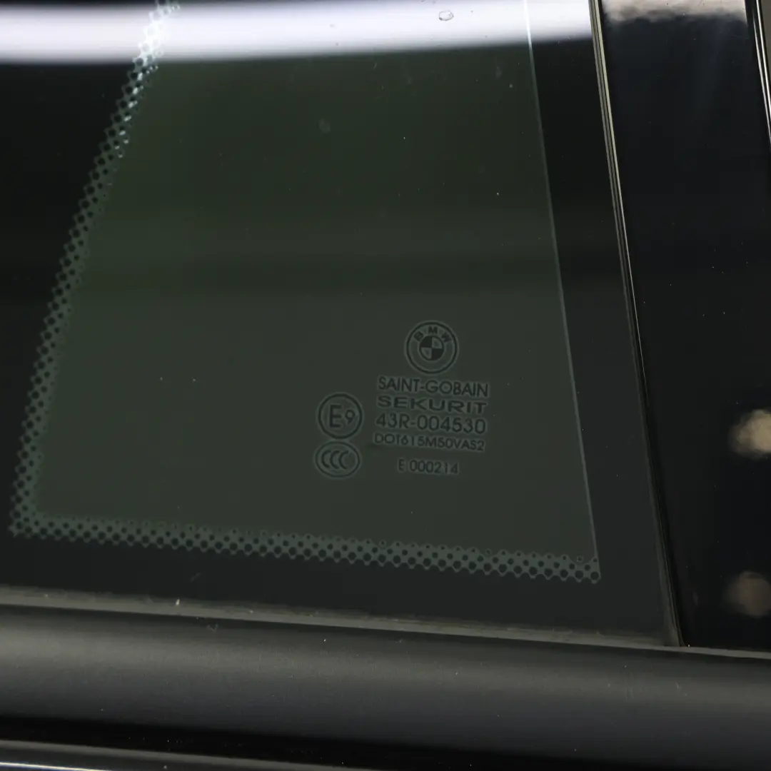 Porta Posteriore Destra Black Sapphire Nero Metallizzato - 475 per BMW X6 F16 con numero di parte 7386744 BMW X6 F16 Porta Posteriore Destra Black Sapphire Nero Metallizzato - 475 - SKU 7386744-BS - Numero di parte 7386744