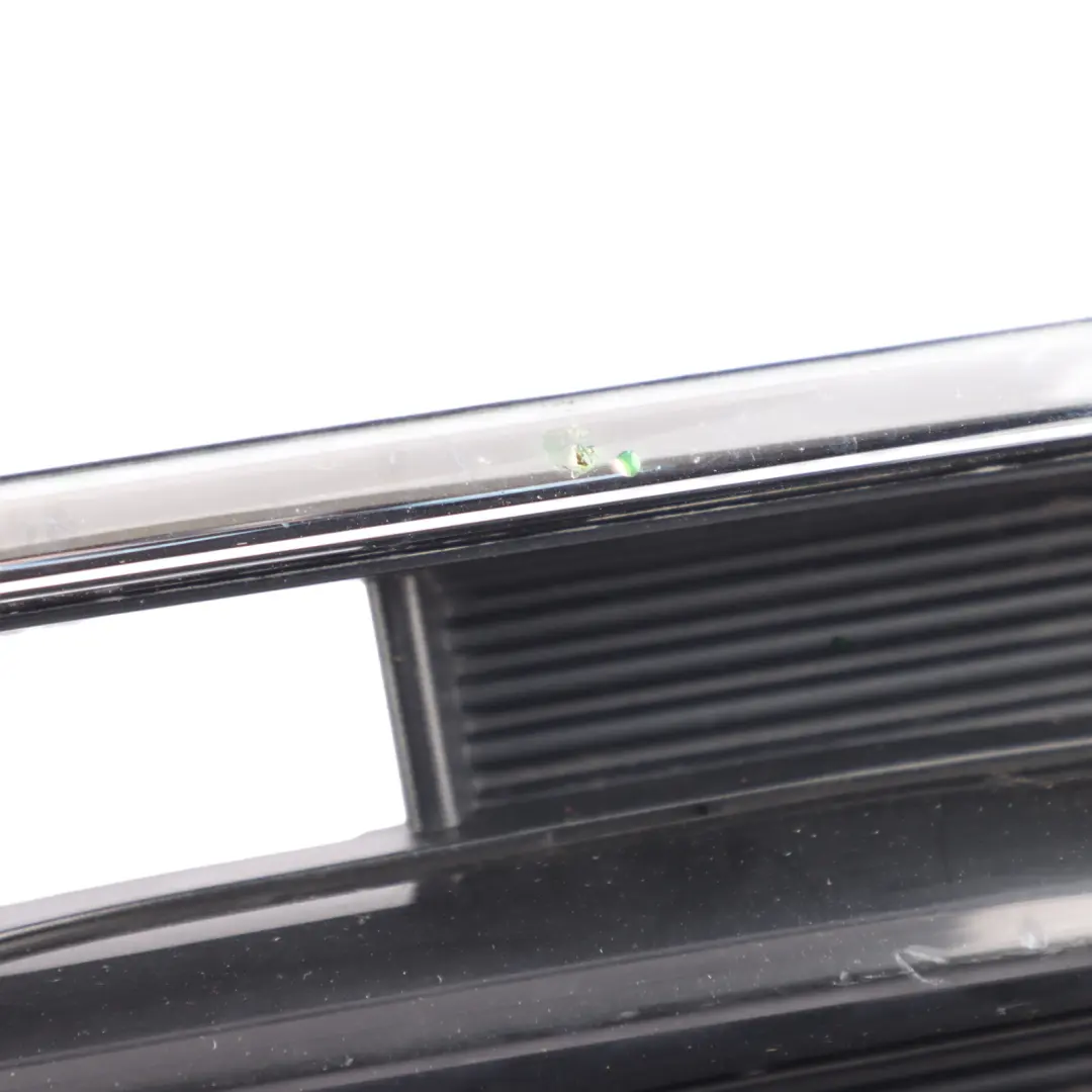 Frontgrill Verkleidung Schwarz Chrom Panel Abdeckung für Mini F60 Countryman mit Teilenummer 7405396 Mini F60 Countryman Frontgrill Verkleidung Schwarz Chrom Panel Abdeckung - SKU 7405396 - Teilenummer 7405396