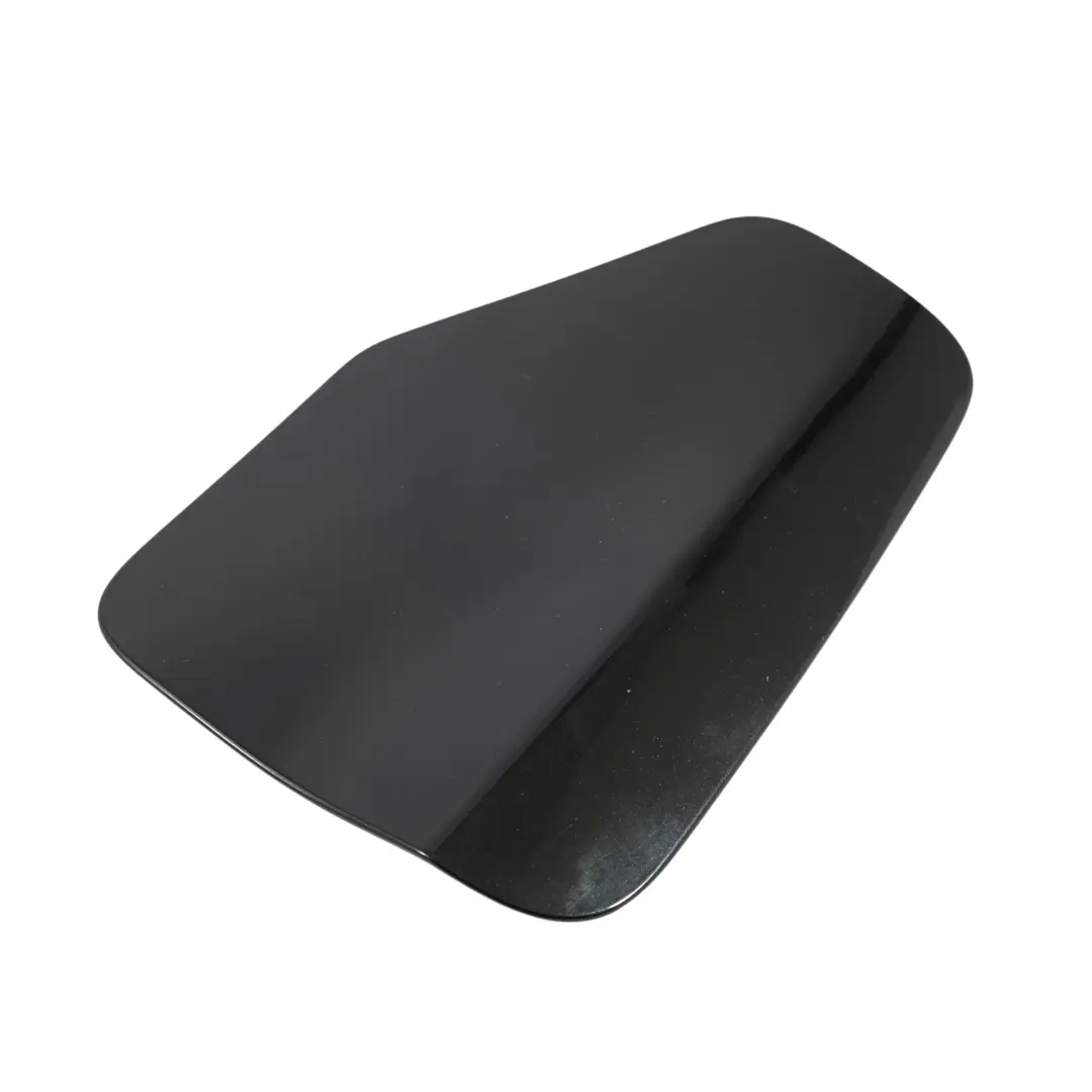 Seitenverkleidungsklappe Plug-In Hybrid Vorne Links Black Sapphire - 475 für BMW F45 mit Teilenummer 7410828 BMW F45 Seitenverkleidungsklappe Plug-In Hybrid Vorne Links Black Sapphire - 475 - SKU 7410828-BS - Teilenummer 7410828