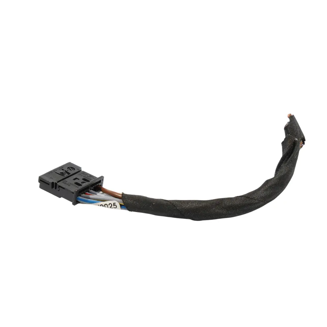 Feu Arrière LED Connecteur De Câblage Arrière Droit pour BMW F40 à propos du numéro de pièce 7450652 BMW F40 Feu Arrière LED Connecteur De Câblage Arrière Droit - SKU 7450652-1 - Numéro de pièce 7450652