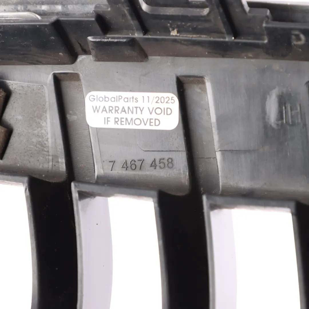 Front Bumper Grille Kidney Trim Panel Right O/S to BMW F45 F46 LCI with Part number 7467458 BMW F45 F46 LCI Front Bumper Grille Kidney Trim Panel Right O/S - SKU 7467458 - Part number 7467458