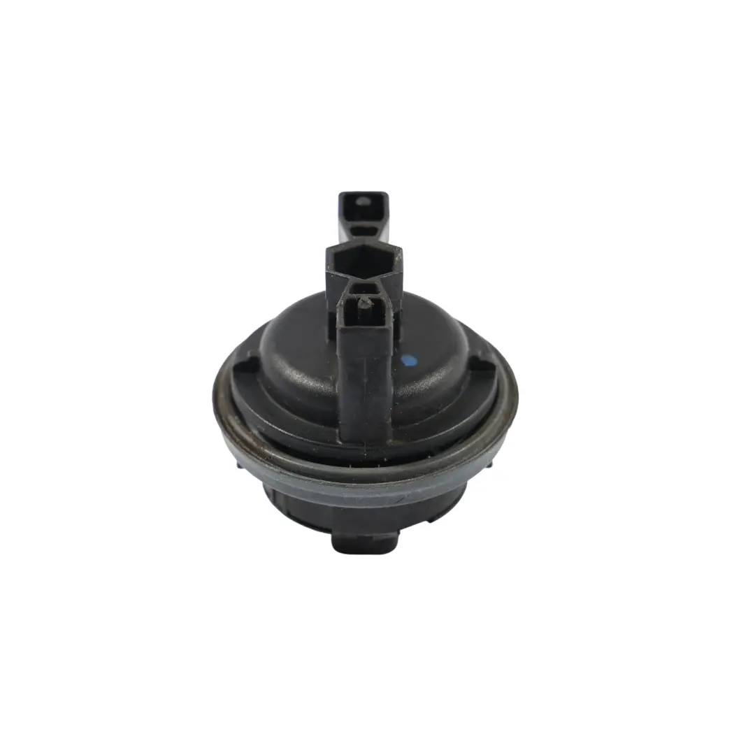 BMW F22 F23 LCI F87 M2 LCI Lampe Feu Arrière Douille Gauche Droite - SKU 7489381 - Numéro de pièce 7489381