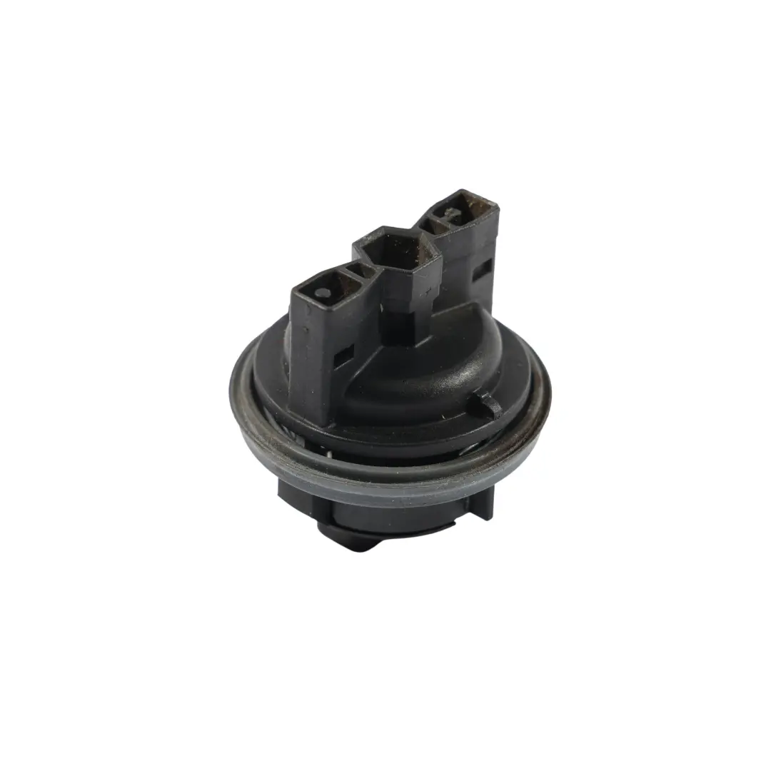 BMW F22 F23 LCI F87 M2 LCI Lampe Feu Arrière Douille Gauche Droite - SKU 7489381 - Numéro de pièce 7489381