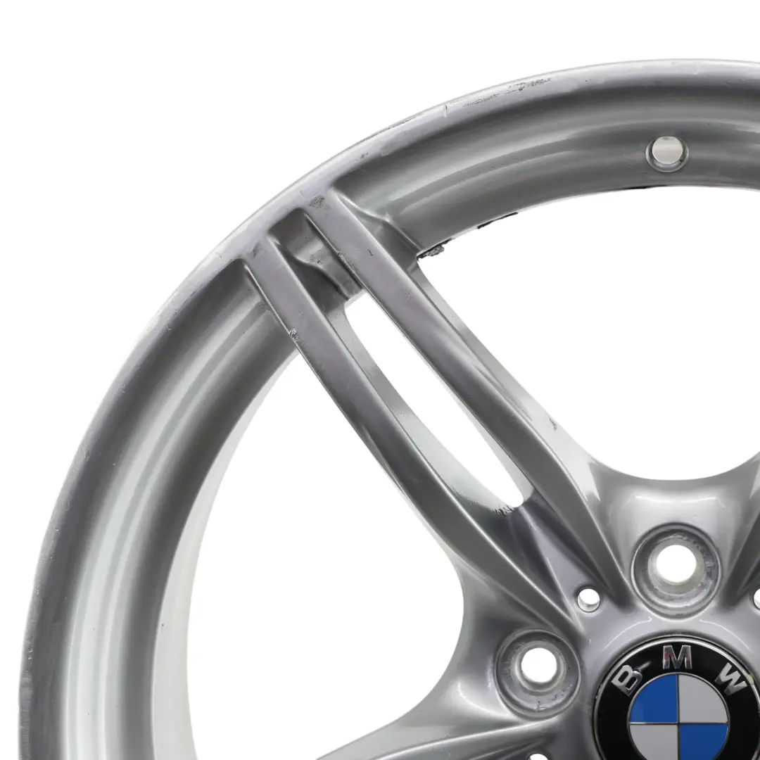 Cerchio anteriore lega argento 19" 8J ET:29 M doppio raggio per BMW Z4 E89 con numero di parte 7842135 BMW Z4 E89 Cerchio anteriore lega argento 19" 8J ET:29 M doppio raggio - SKU 7842135-1 - Numero di parte 7842135