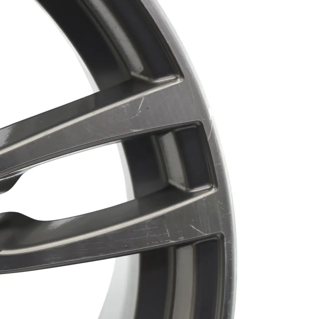 Felga aluminiowa 19" 8,5J do BMW F30 F31 o numerze 7850021 BMW F30 F31 Felga aluminiowa 19" 8,5J - SKU 7850021-2 - Numer Części 7850021