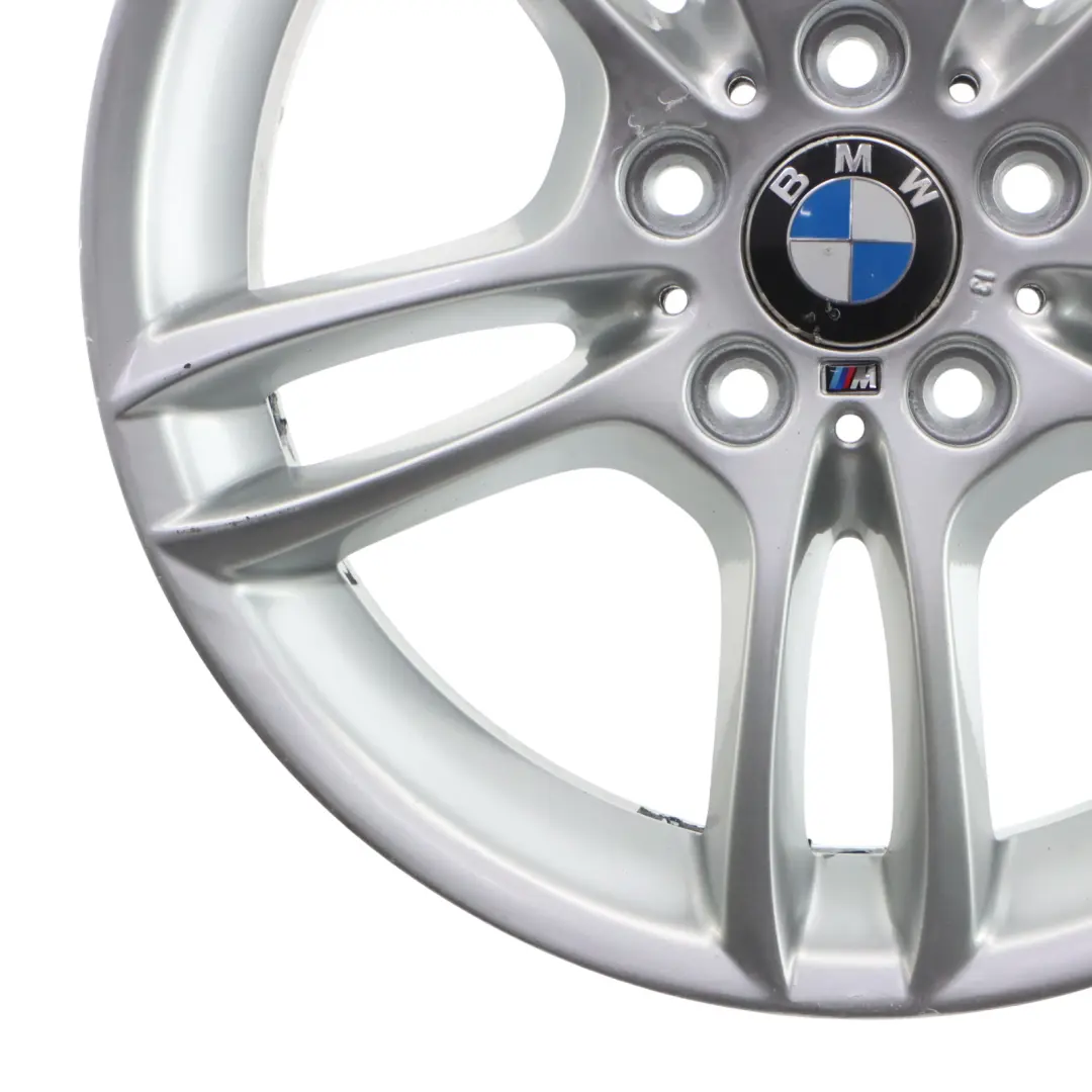Jante Avant Argentee en Alu 18" M a Double Rayons 261 7,5J pour BMW E81 E87 à propos du numéro de pièce 7891050 BMW E81 E87 Jante Avant Argentee en Alu 18" M a Double Rayons 261 7,5J - SKU 7891050-1 - Numéro de pièce 7891050