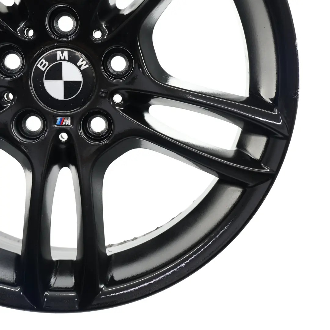 Jante Avant Noir en Alu 18" M a Double Rayons 261 7,5J pour BMW E81 E87 à propos du numéro de pièce 7891050 BMW E81 E87 Jante Avant Noir en Alu 18" M a Double Rayons 261 7,5J - SKU 7891050-3 - Numéro de pièce 7891050