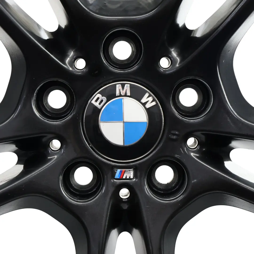 Llanta Aleación Trasera Negro 18" M Doble Radio 261 8,5J para BMW E81 E82 E87 con número de pieza 7891051 BMW E81 E82 E87 Llanta Aleación Trasera Negro 18" M Doble Radio 261 8,5J - SKU 7891051-7 - Número de pieza 7891051