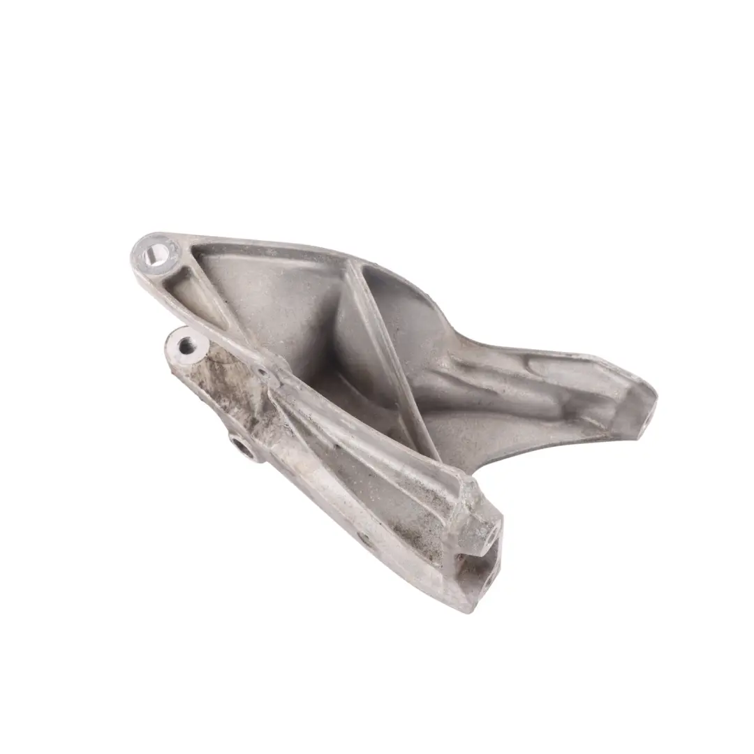 Support Mount Carrier Bracket Front to Volkswagen Transporter T6 Engine with Part number 7E0199343B Volkswagen Transporter T6 Engine Support Mount Carrier Bracket Front - SKU 7E0199343B - Part number 7E0199343B