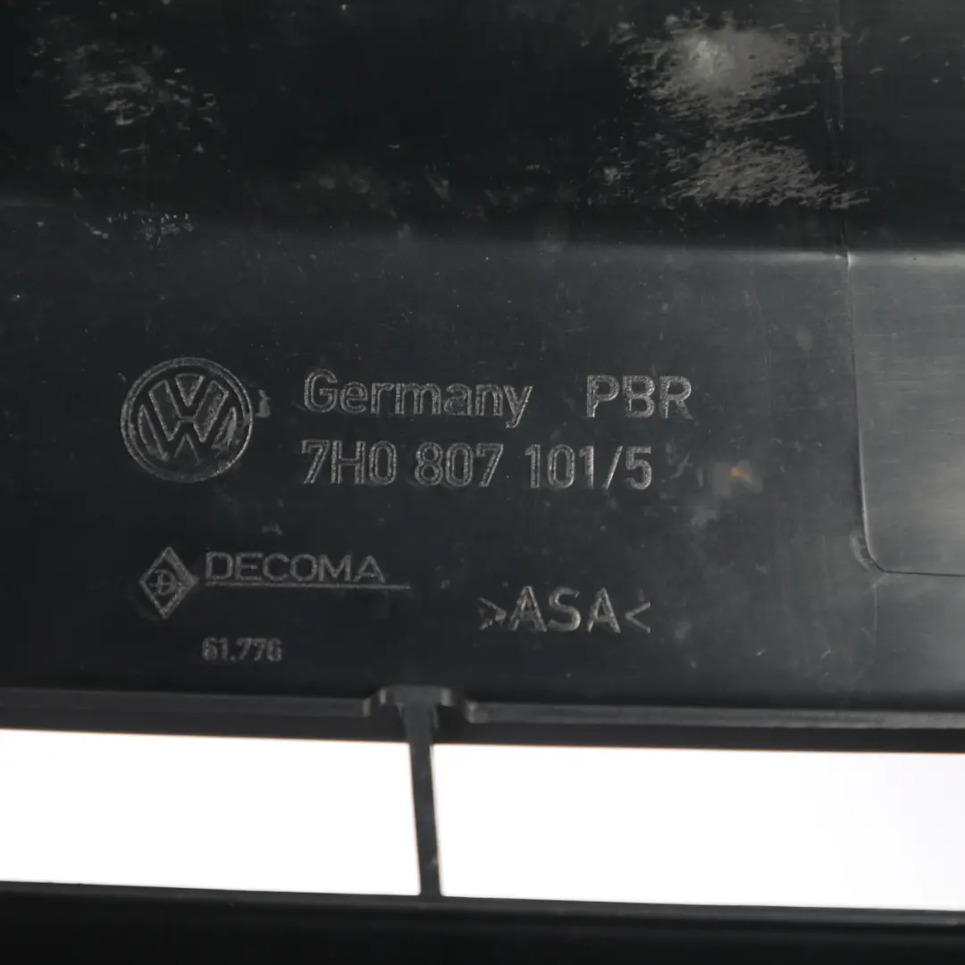 Front Grille Bumper Radiator Cover Black to Volkswagen VW Transporter T5 with Part number 7H0807101 Volkswagen VW Transporter T5 Front Grille Bumper Radiator Cover Black - SKU 7H0807101 - Part number 7H0807101