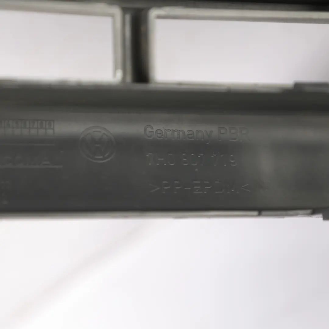 Front Bumper Lower Grille Grid Panel to Volkswagen VW Transporter T5 with Part number 7H0807719 Volkswagen VW Transporter T5 Front Bumper Lower Grille Grid Panel - SKU 7H0807719 - Part number 7H0807719